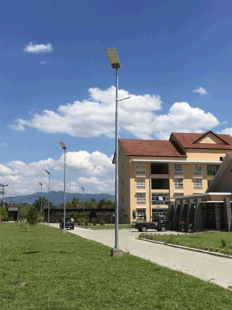 2019 Indonesia Sumatra island 80 watt integrated solar street lamp